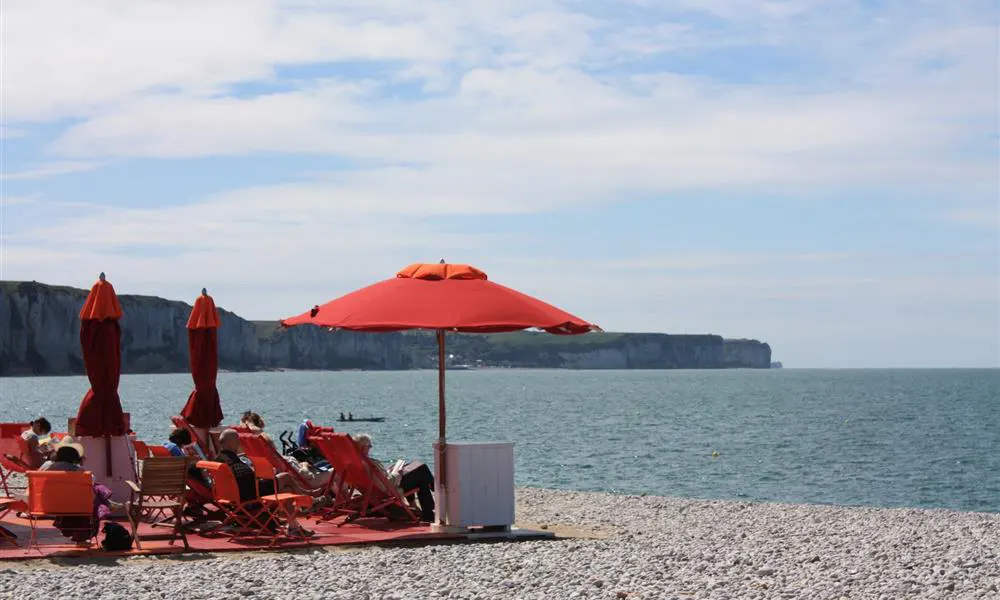 Kiezelstrand bij Fécamp